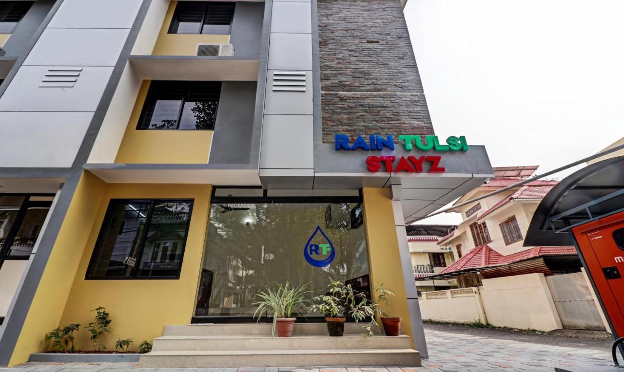 Itsy Hotels Rain Tulsi Stayz, Palarivattom Junction Kochi Exterior photo